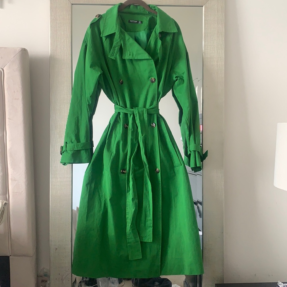 Statement Trench Coat in the Green of Spring and Summer!!
